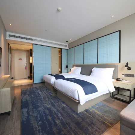 Echarm Hotel (Wuhan Jianghan Road Pedestrian Street)