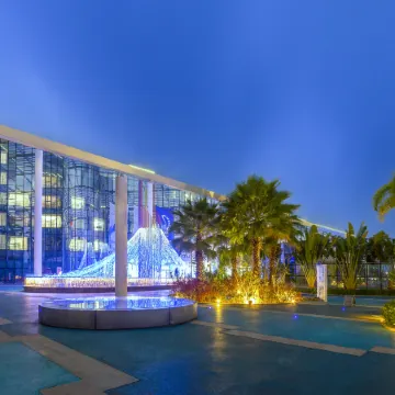 Sanya Ocean Exploration World Conference Training Center Отели рядом с достопримечательностью «Храм Наньшань»