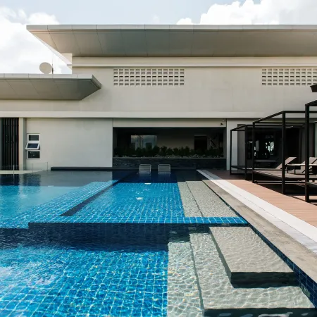 Zuri Hotel