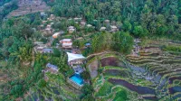 Kangteng Honghegu Campsite Hotel di Honghe County