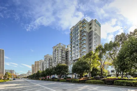 HanTing Hotel (Xianning Yinquan Avenue)