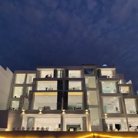 Starlight Sea Manman B&B (Lingao Branch) outside the city