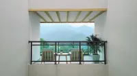 Huangcaoling Wuliang Secret Homestay - Mountain view
