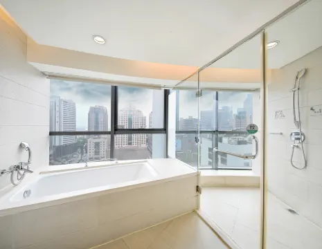 Holiday Inn Qingdao City Centre