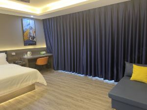 7-day Chain Hotel (Haikou Institute of Industry and Commerce Binjiang Road Branch)