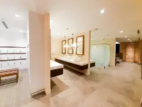The Excelsior Hotel Las Piñas - Gym