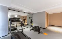 Kyriad Hotel - خدمة نقل من وإلى المطار