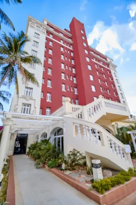 Hotel Roc Presidente Hotels near New City