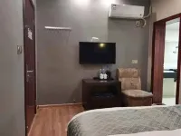 Huai'an Junyi Hotel (Memorial Hall)