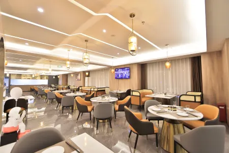 Changchun Manfori Hotel Apartment (Jingyue Mingyu Plaza) Отели рядом с достопримечательностью «Changchun University of Chinese Medicine»