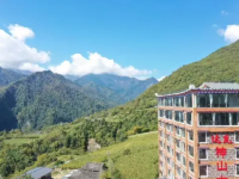 Dawa Genza Shenshan Hotel Hotel a Baoxing