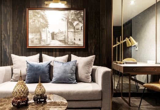 더 치앙마이 올드 타운의 아늑한 야외 수영장