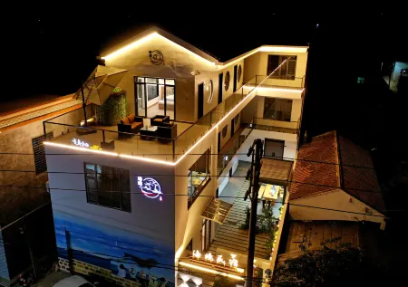 Antarctica Village Seascape B&B Отели рядом с достопримечательностью «South Pole Village»