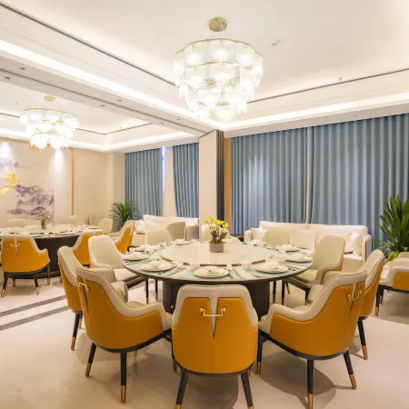 Kunming Huayue Hotel