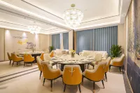 昆明華悦大酒店（昆明高鐵南站聯大街地鐵站店）