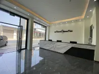 Luoding Mountain Lake Hotel