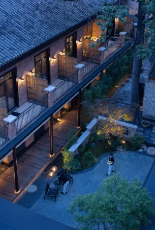 Yijian·6500 Hotel Отели рядом с достопримечательностью «Changsha Nanjiao Park»