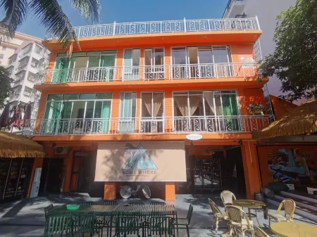 Mojue Youth Hostel (Dadonghai)