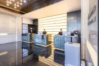 Jingzhou Station Wude Road Atour Hotel - 4-Star