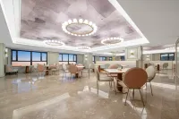 烏魯木齊機場美居酒店 - 停車場