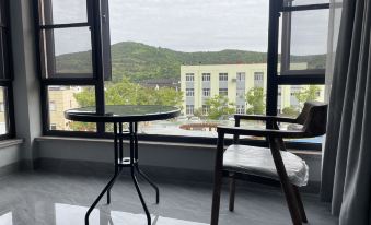 Qihai Coast B&B (Banbianshan Branch)