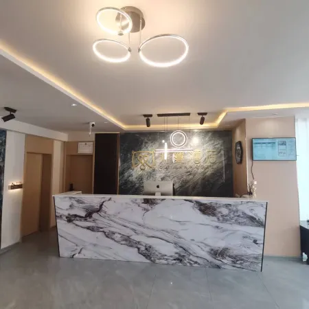 Kaiman Hotel (Kangding Pagoda Grassland Branch)