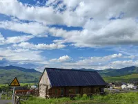 哈巴河界河左岸民宿 喀納斯景區白哈巴旅遊觀光馬隊附近的飯店