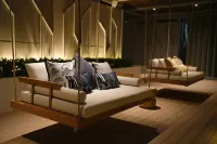 Xuanli Hotel (Fangte Resort Branch, Ningbo University of Finance and Economics)