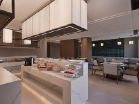 Taizhou Huangyan·Paris Designer Hotel (Wuyue Plaza Branch) Hotels in Taizhou