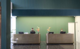 Luxseven Hotel
