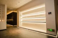 Jimo Designer Hotel (Qingyuan Yiwu Trade City Branch)