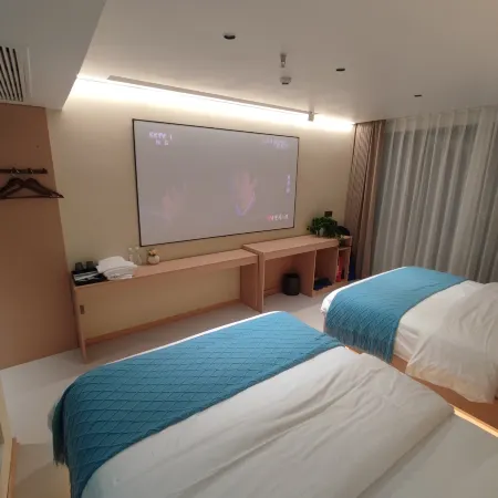 Hailuogou Yixiyun Homestay (Moxi Ancient Town Branch) Отели в г. Лудинг