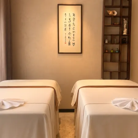 Anji Jane Eyre Hot Spring B&B
