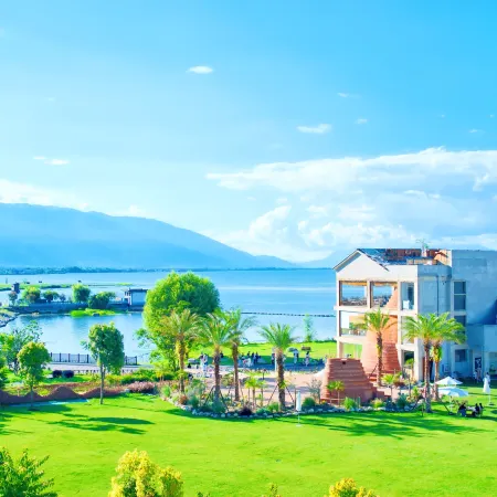 Dali Sanjiuyuan Seaview Courtyard Inn (Erhai Ecological Corridor Branch)