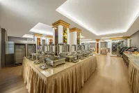 Zhaotong Xin Cheng Hotel - Pemandian Air Panas