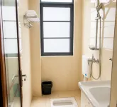 Changyang Rongfa Business Hotel - balcony