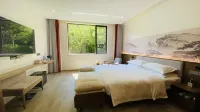 Fuchuan Guangyueshang · Jiangdong Shuyuan - Pet friendly