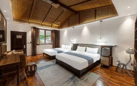 Aiduo Xiaozhu Hostel Отели рядом с достопримечательностью «Yazhou Lounge Bridge»