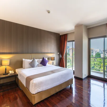 Mida Hotel Don Mueang Airport Отели рядом с достопримечательностью «Лакси»