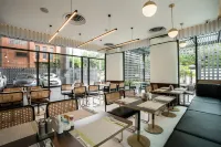 素坤逸 85 巷琥珀飯店