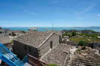 Coastline Guesthouse - Sea View