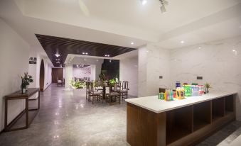 Phoenix Yiting Qingsu High-end Viewing Holiday Homestay