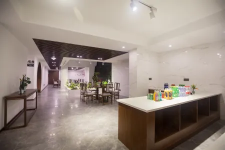 Phoenix Yiting Qingsu High-end Viewing Holiday Homestay Отели рядом с достопримечательностью «Temple of the Queen of Heaven»