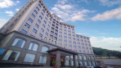 Shishou International Hotel Các khách sạn gần Ferry Wharf
