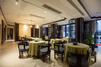 Zheyue Hotel (Shaoxing Lu Xun Hometown Cangqiao Straight Street)