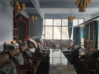 진촨 국경 도시 임프레션 호텔
