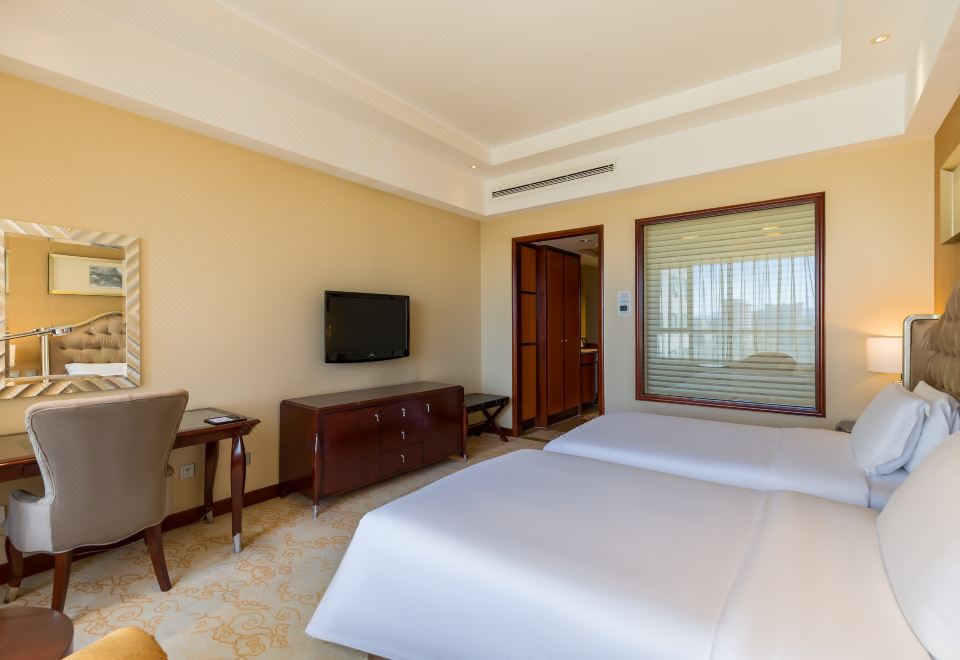 Raypar Yulong International HotelHotel Overview