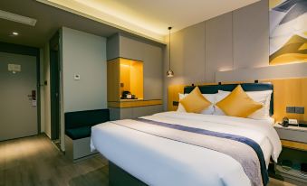 Homeinn Selected Hotel (Chengdu Kuanzhai Alley Fuqin Subway Station)