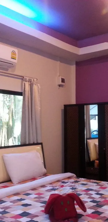 Economy Bungalow with Pool View