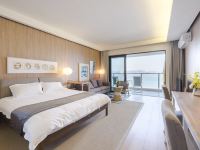 惠州左岸右海度假公寓 - 日式风海景大床房